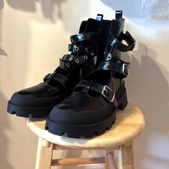 Zara Black Combat Moto Boots - Picture 4 of 12